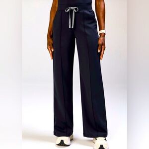 FIGS High-Waisted Salina FORMx Wide Leg Scrub Pants MEDIUM TALL